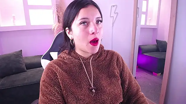 Scarlett as online show from October 2025 01:45:02 PM