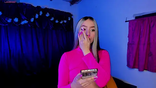 Shairaclark  online show from March 2026 01:29:02 AM