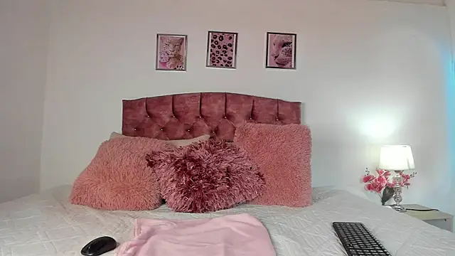 Pink  rose online show from November 2025 02:10:02 AM