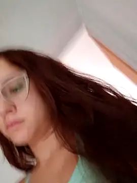 linameii online show from February 2026 10:45:02 AM