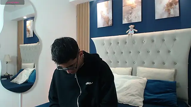 SalvadorFit online show from March 2026 08:13:01 PM