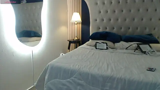 Snapshot of SalvadorFit chatting on May 2026 08:36:02 PM SalvadorFit online show from May 2026 08:36:02 PM