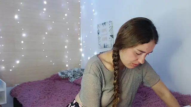 Snapshot of kat_desiree chatting on December 2025 01:08:01 PM kat desiree online show from December 2025 01:08:01 PM