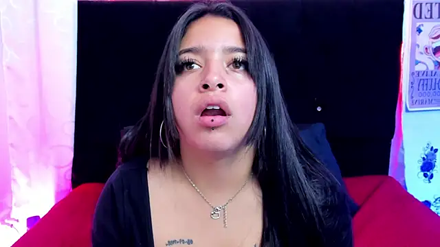 queen salomme online show from December 2025 09:01:01 PM