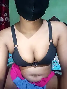 Snapshot of Cute_Couple59 chatting on April 2026 09:41:02 PM Cute Couple59 online show from April 2026 09:41:02 PM