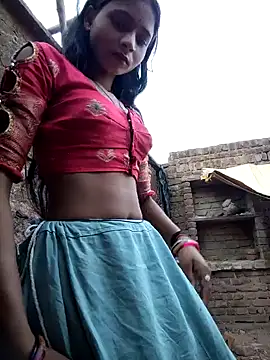 Snapshot of R_Roshni chatting on April 2026 01:10:02 AM R Roshni online show from April 2026 01:10:02 AM