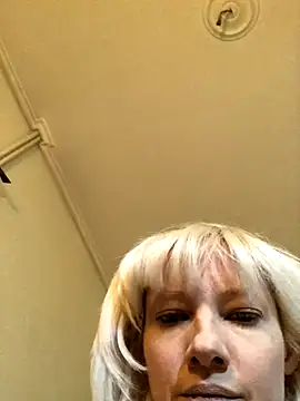 Snapshot of juliaoneandonly chatting on October 2025 09:42:01 AM juliaoneandonly online show from October 2025 09:42:01 AM