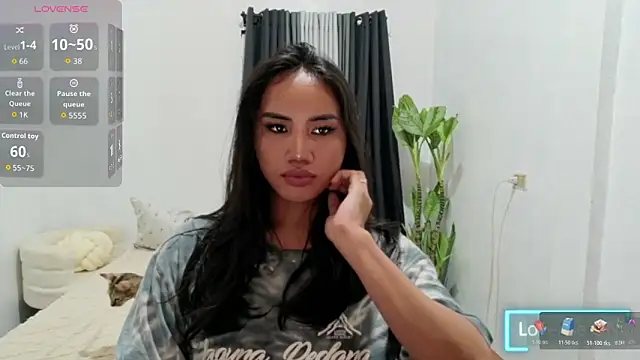 Divine Goddesss online show from April 2026 03:53:01 PM