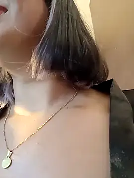 Snapshot of RouseWhitte chatting on February 2026 12:38:02 PM RouseWhitte online show from February 2026 12:38:02 PM