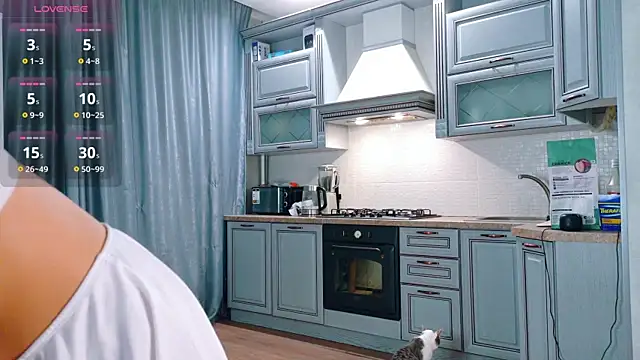 OnlyForYou  online show from October 2025 03:26:02 AM