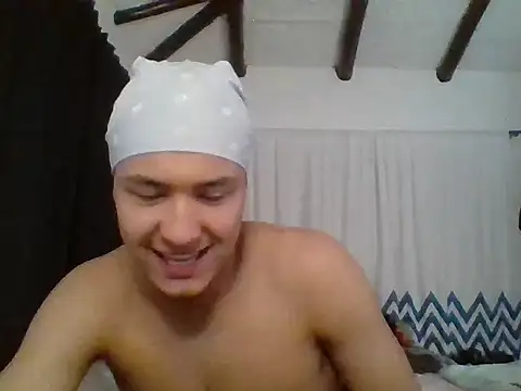 Snapshot of El_awo_ chatting on September 2025 06:34:01 PM El awo online show from September 2025 06:34:01 PM