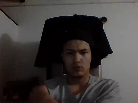 Snapshot of El_awo_ chatting on September 2025 03:44:02 AM El awo online show from September 2025 03:44:02 AM