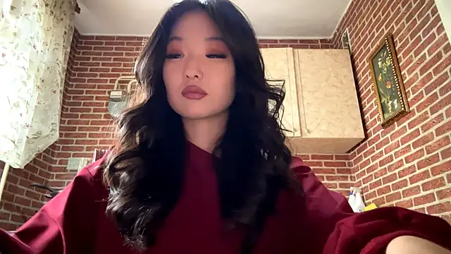 EmmaLeexth online show from March 2026 10:15:02 AM