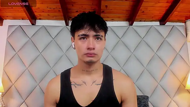 Clement Reyes online show from December 2025 12:38:02 AM