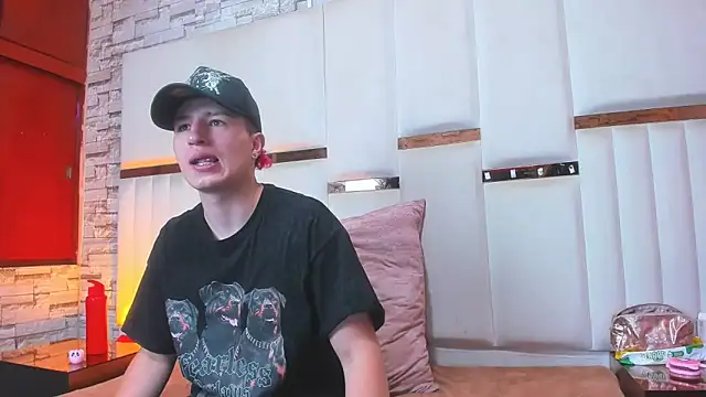 ANLLELOAndANGELA online show from December 2025 04:55:02 PM