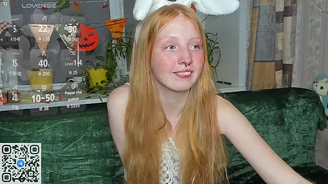 RitaSweety18 online show from October 2025 07:07:02 PM