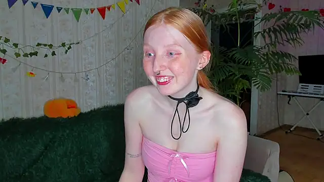 RitaSweety18 online show from May 2026 06:06:01 PM