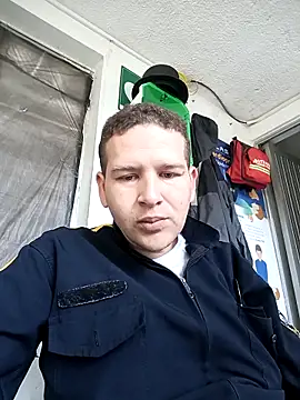 Snapshot of thefollador69 chatting on October 2025 01:03:02 PM thefollador69 online show from October 2025 01:03:02 PM