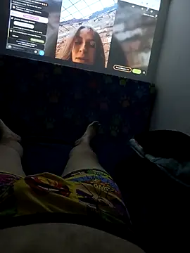 Snapshot of thefollador69 chatting on October 2025 06:42:01 PM thefollador69 online show from October 2025 06:42:01 PM