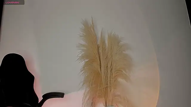 chrizmacgregor online show from October 2025 01:37:01 AM