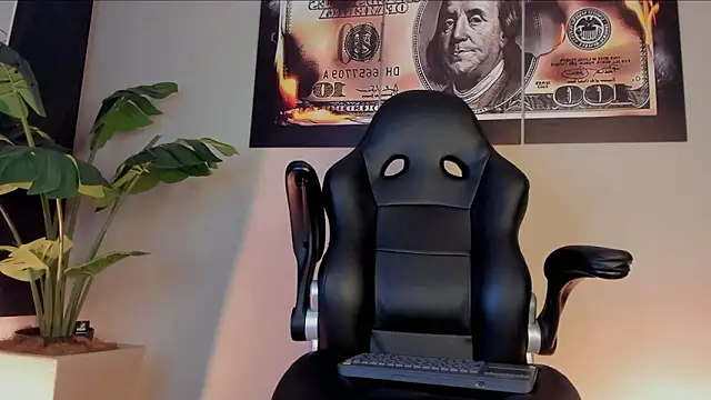 chrizmacgregor online show from March 2026 01:11:01 AM