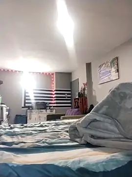 Massive Xxpounder online show from April 2026 12:01:01 AM