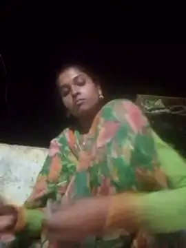 Snapshot of Hot_reshmaji chatting on May 2026 03:52:02 PM Hot reshmaji online show from May 2026 03:52:02 PM