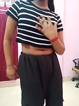 Snapshot of pari_rani7 chatting on March 2026 05:12:02 AM pari rani7 online show from March 2026 05:12:02 AM