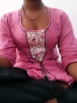 Snapshot of pari_rani7 chatting on May 2026 04:19:01 AM pari rani7 online show from May 2026 04:19:01 AM