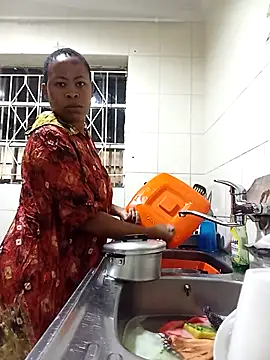 BubblyBeautiful online show from November 2025 01:00:01 PM