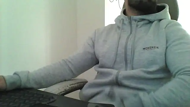 yourfantasy777 online show from February 2026 05:22:02 PM