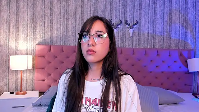 LiaaTurner online show from January 2026 08:14:01 PM