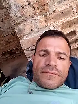 Snapshot of Claudiokkkkk chatting on December 2025 04:02:02 PM Claudiokkkkk online show from December 2025 04:02:02 PM