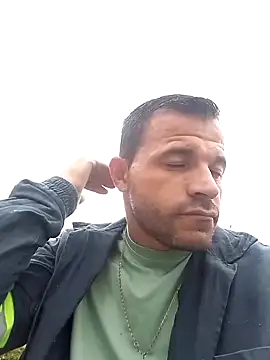 Snapshot of Claudiokkkkk chatting on December 2025 12:02:02 PM Claudiokkkkk online show from December 2025 12:02:02 PM