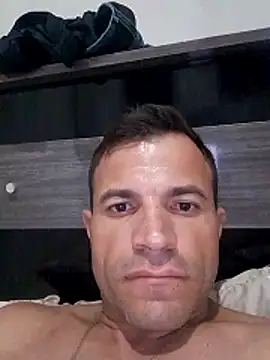 Snapshot of Claudiokkkkk chatting on February 2026 12:04:02 AM Claudiokkkkk online show from February 2026 12:04:02 AM