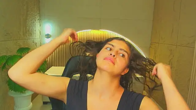 dany r  online show from December 2025 01:06:01 PM