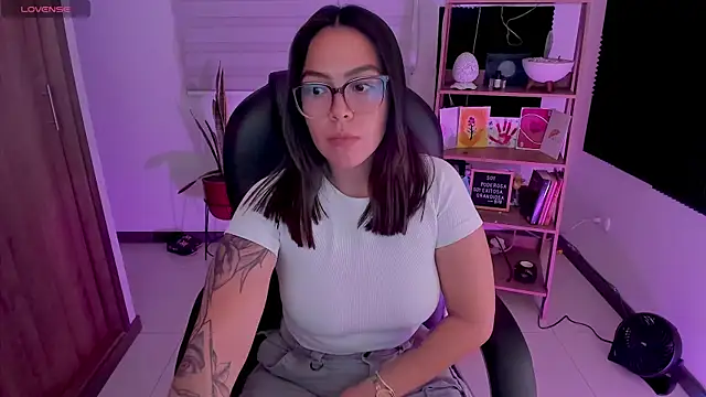 TaniaVelvet online show from April 2026 02:55:01 AM