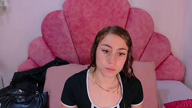 Snapshot of MyApril__ chatting on April 2026 11:19:02 AM MyApril online show from April 2026 11:19:02 AM