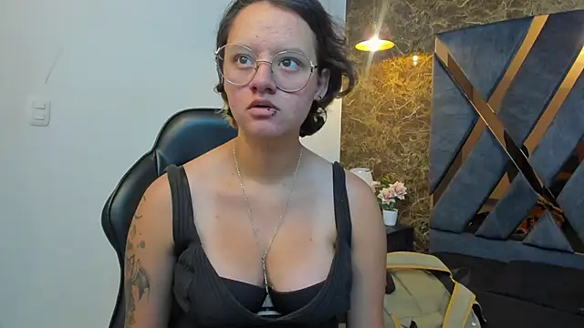 Asami Hattori online show from October 2025 11:21:02 AM