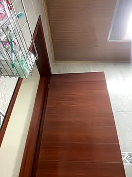 Aphrill online show from November 2025 08:18:01 PM