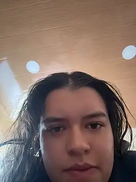 Aphrill online show from April 2026 08:46:02 PM