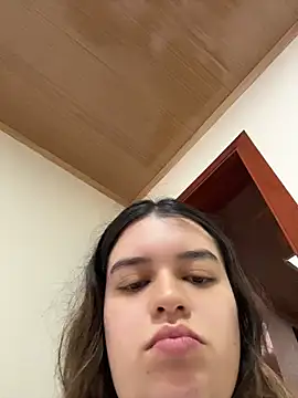 Aphrill online show from April 2026 08:55:02 PM