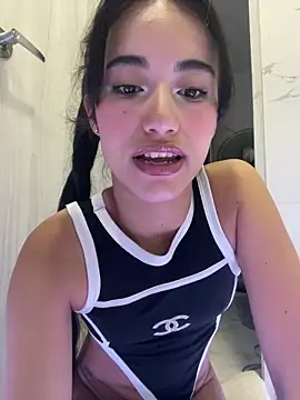 Rouse Monroe online show from April 2026 02:11:02 AM