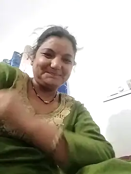 Snapshot of Rmerimarllo chatting on September 2025 08:27:01 AM Rmerimarllo online show from September 2025 08:27:01 AM