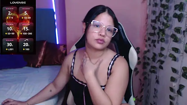 RoseCalloway online show from April 2026 05:29:01 PM