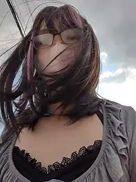 takusaki223 online show from October 2025 03:54:02 AM