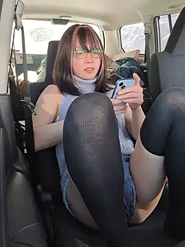 takusaki223 online show from January 2026 03:32:01 AM