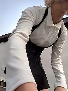 takusaki223 online show from March 2026 05:30:02 AM