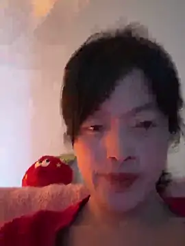 Snapshot of Tramy_xx chatting on March 2026 06:49:01 AM Tramy xx online show from March 2026 06:49:01 AM