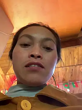 Snapshot of Halyy_xx chatting on February 2026 05:53:01 PM Halyy xx online show from February 2026 05:53:01 PM